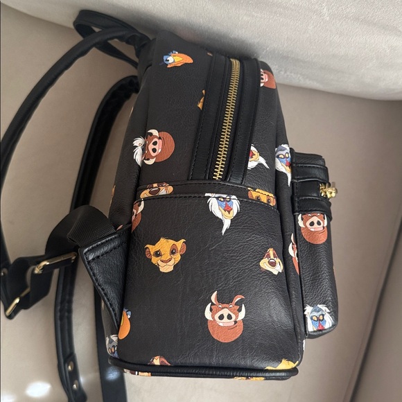 Lion king Loungefly backpack main image 7